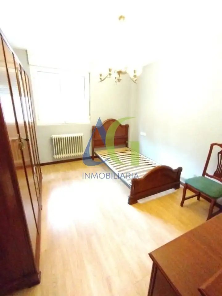 Bedroom of Flat for sale in Villaquilambre  with Heating, Parquet flooring and Terrace