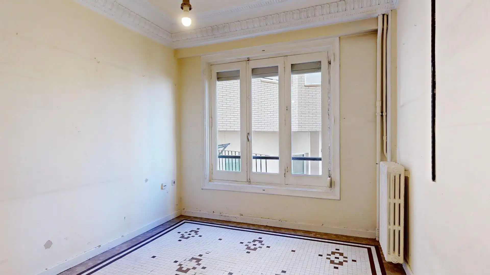 Habitación de Piso en venta en Zaragoza con Calefacción y Trastero