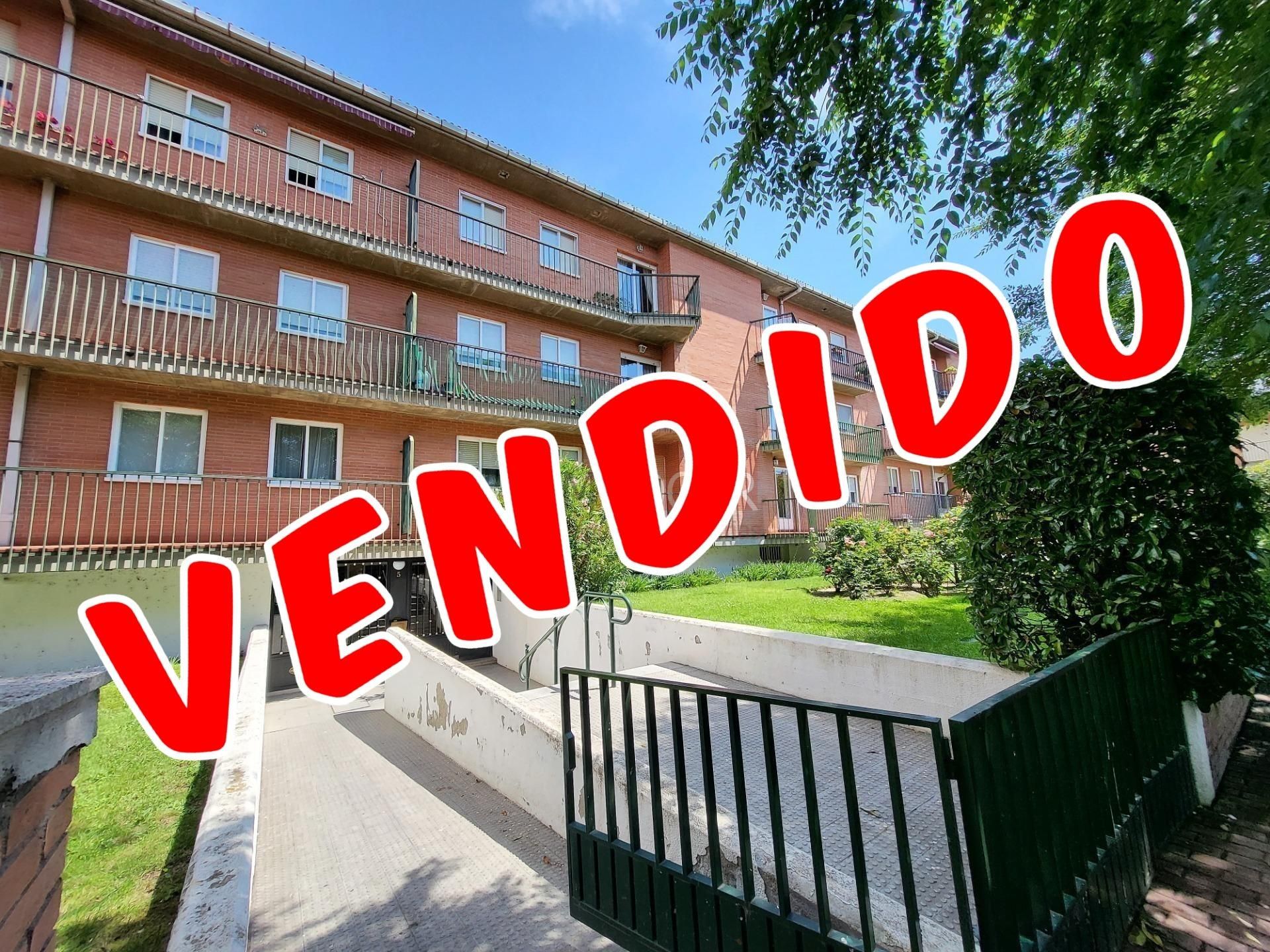 Vista exterior de Pis en venda en Ávila Capital amb Calefacció, Terrassa i Traster