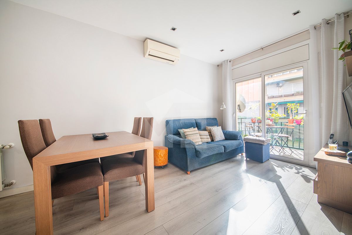Flat for sale in El Baix Guinardó, Horta - Guinardó