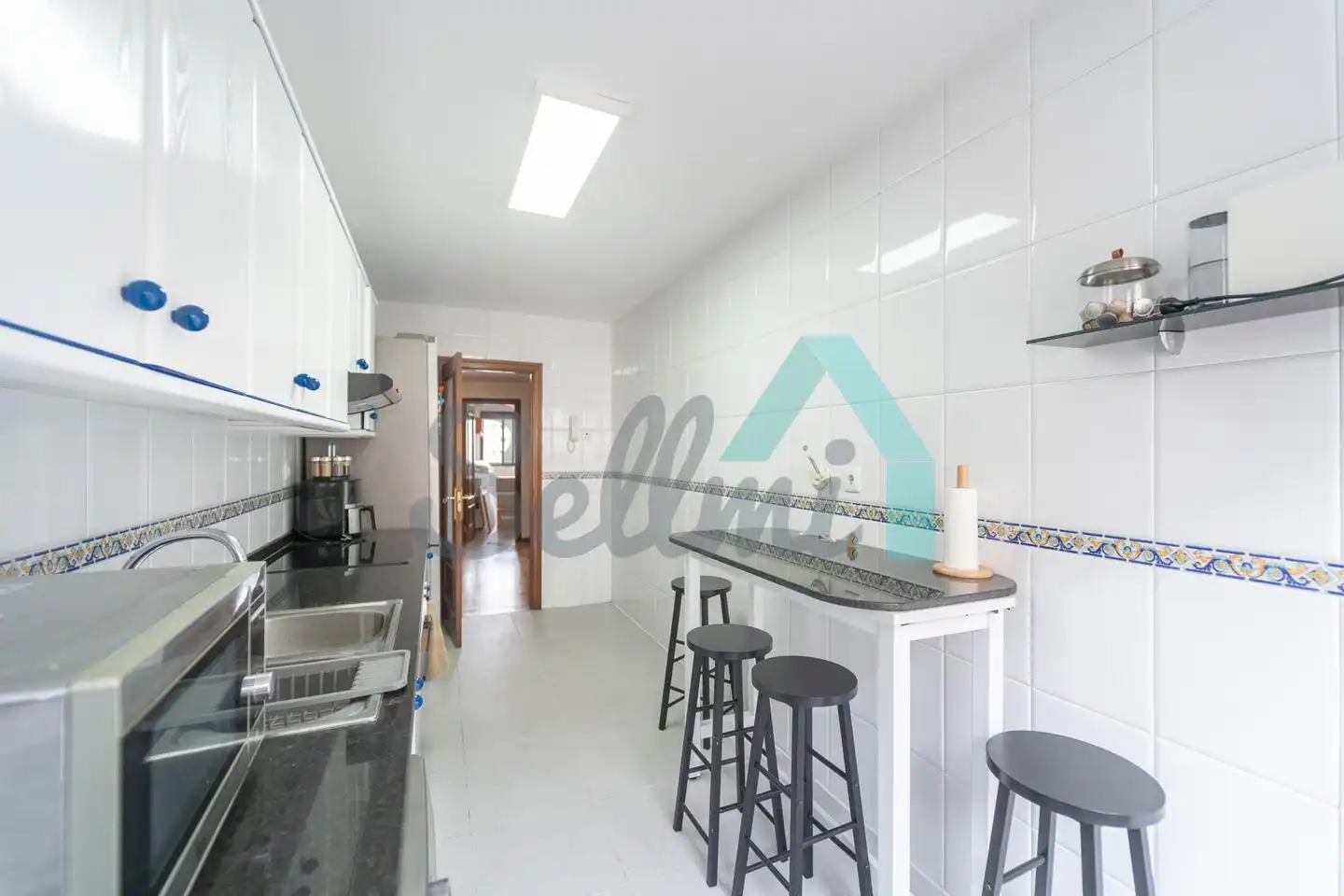 Kitchen of Flat for sale in Oviedo   with Heating, Parquet flooring and Terrace