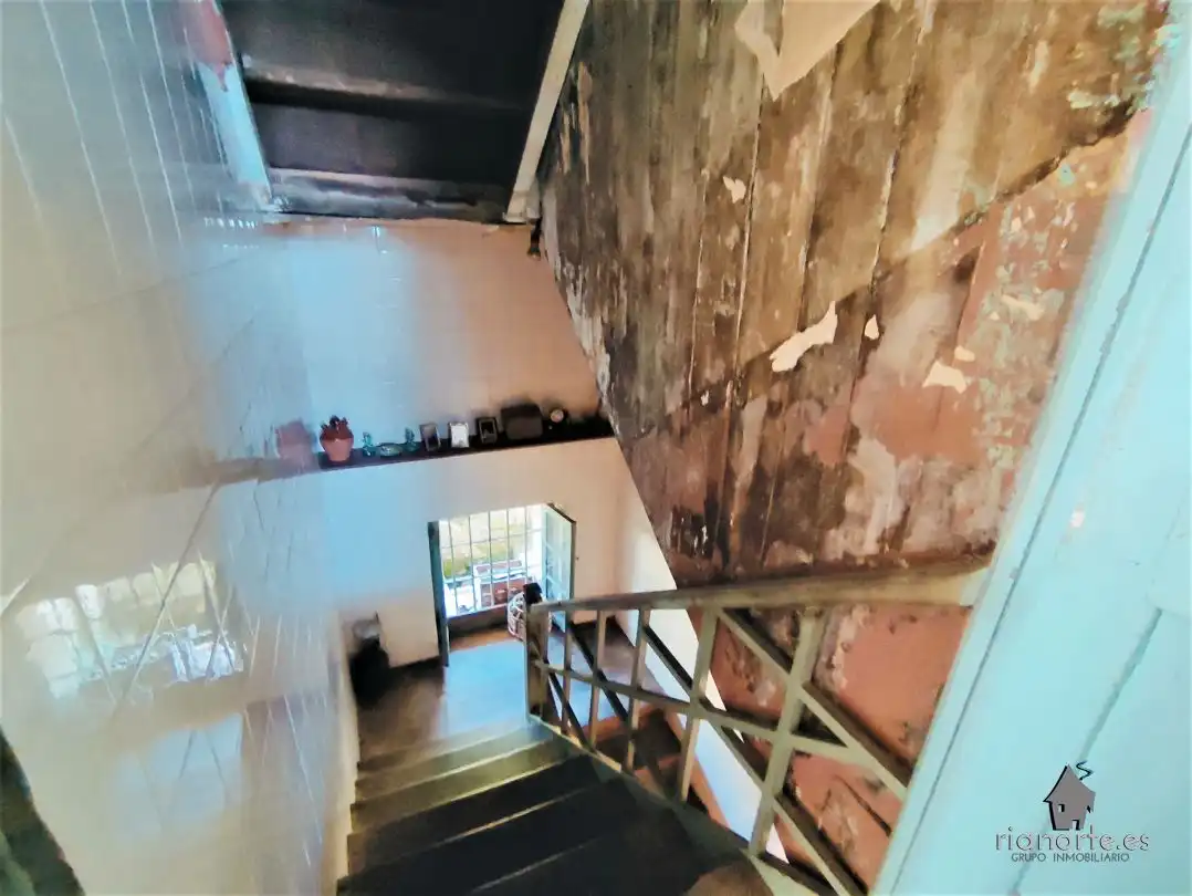 Casa o xalet en venda en Las Regueras   amb Traster