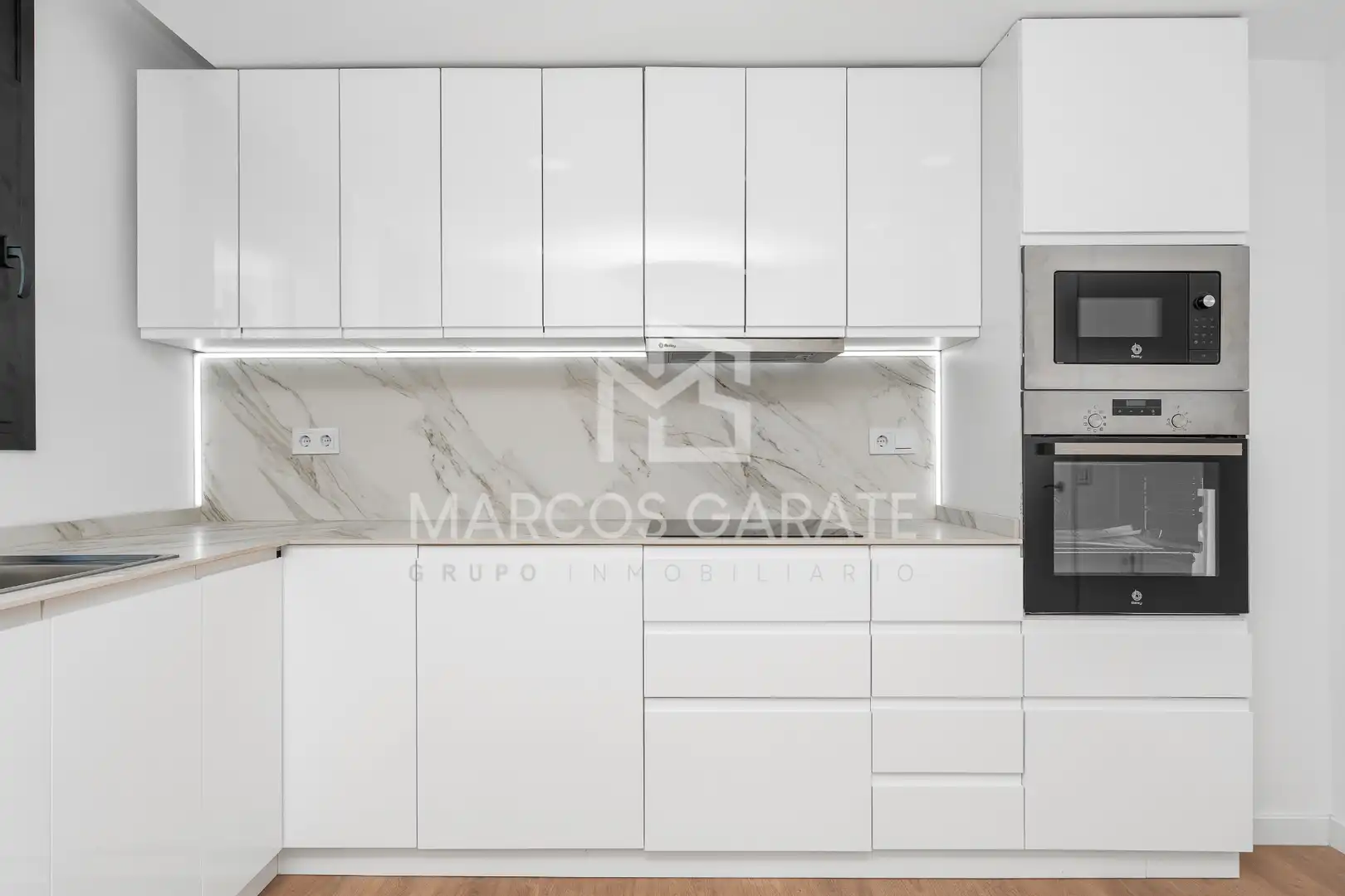 Casa con terraza en venta en Avinguda Marca Hispànica, imagen 22