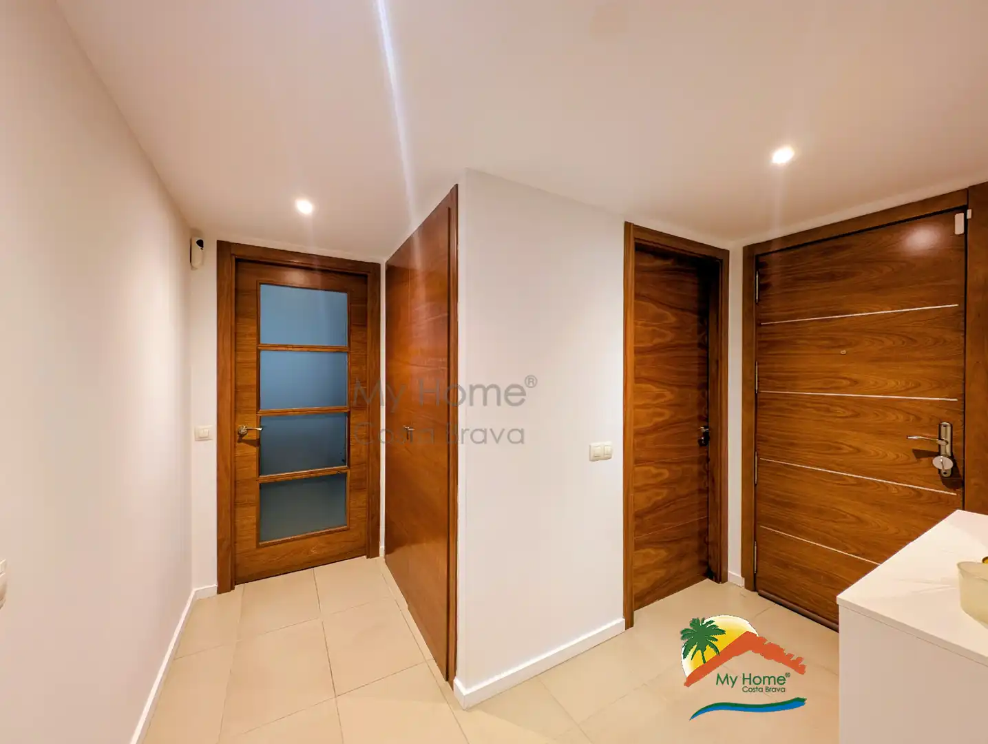 Wohnung zum Verkauf in Lloret de Mar mit Klimaanlage, Heizung und Möbliert