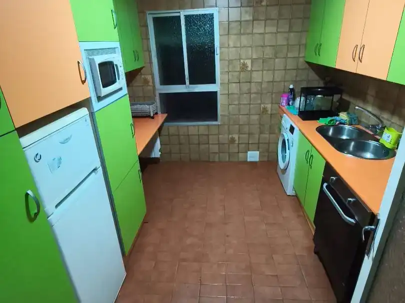 Kitchen of Flat for rent in  Granada Capital  with Air Conditioner and Balcony