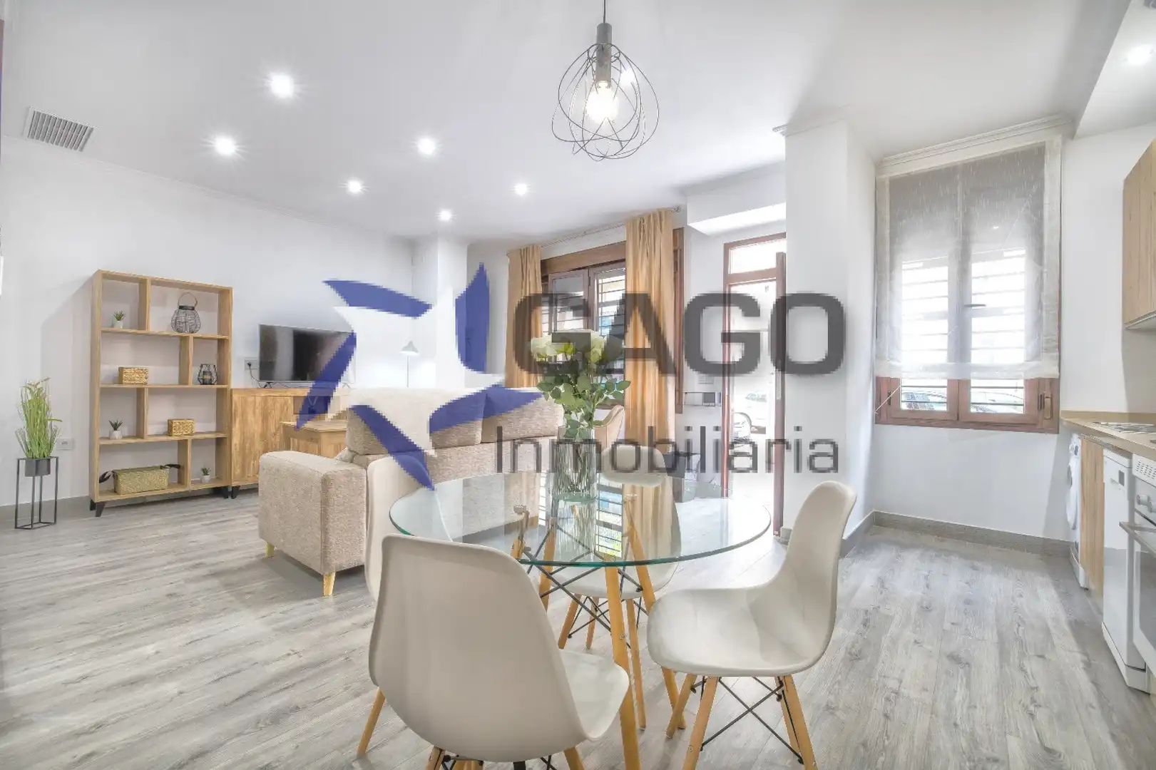 Estudio de alquiler en Santa Rosa - Valdeolleros