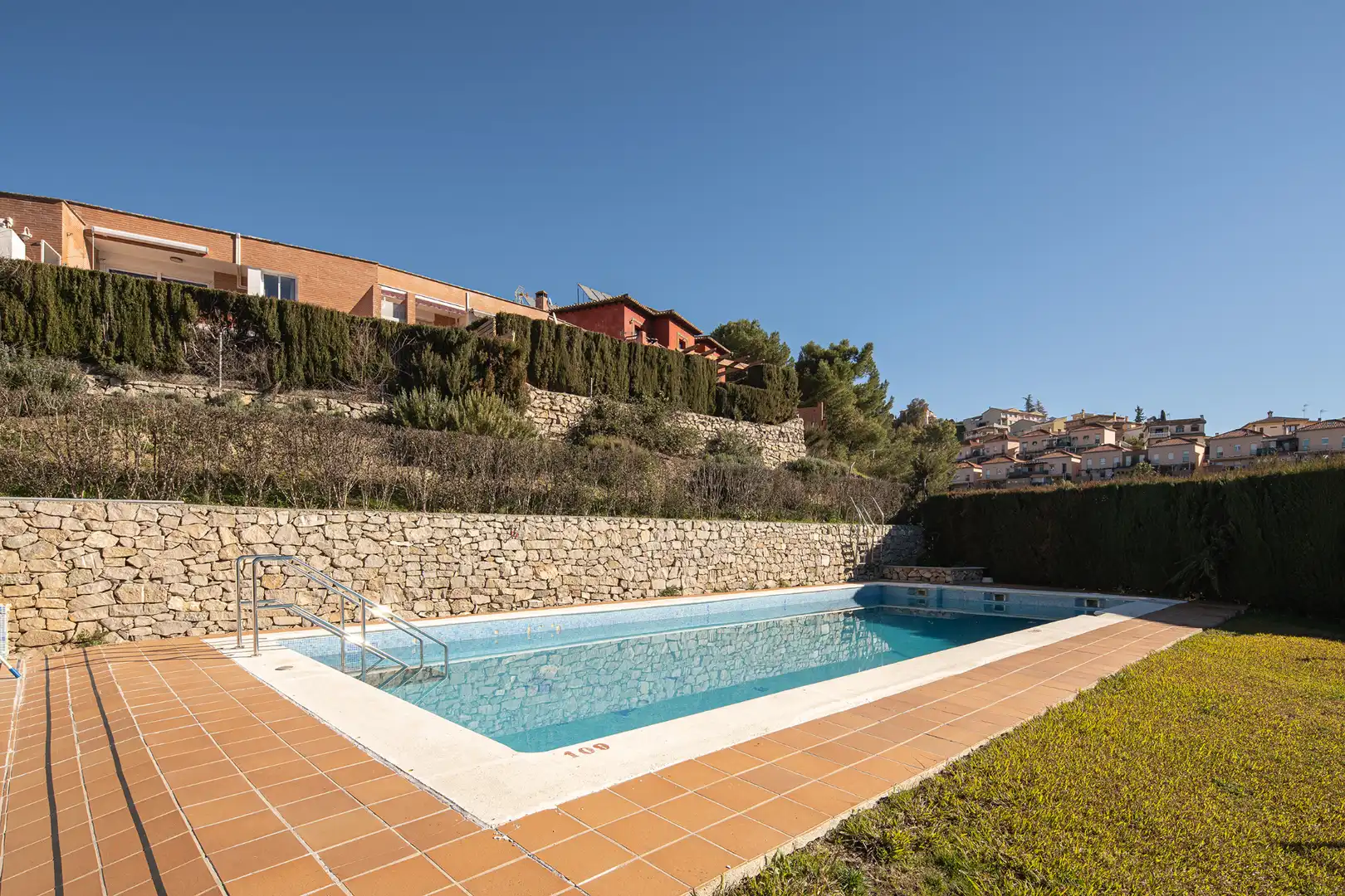 Piscina de Ático en venta en Cenes de la Vega con Aire acondicionado, Calefacción y Terraza