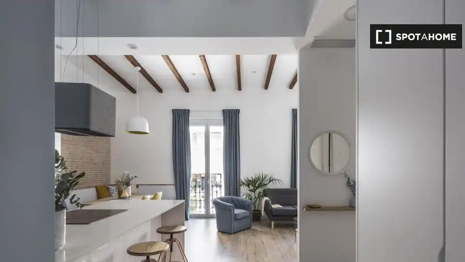 Appartement avec terrasse à louer à Extramurs