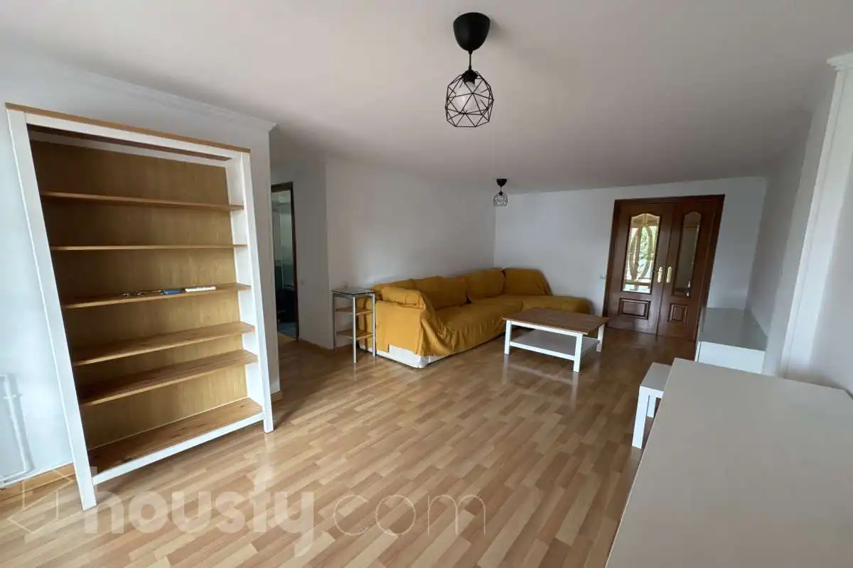 Flat for rent in Calle de Perú, Valleaguado - La Cañada