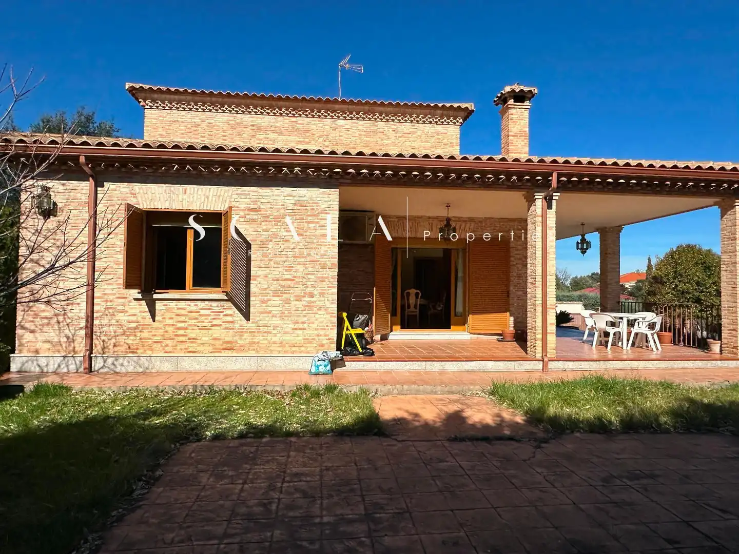 Vista exterior de Casa o chalet en venta en Nambroca con Aire acondicionado, Calefacción y Jardín privado