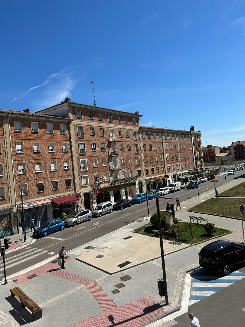 Außenansicht von Wohnung zum Verkauf in Burgos mit Heizung und Möbliert