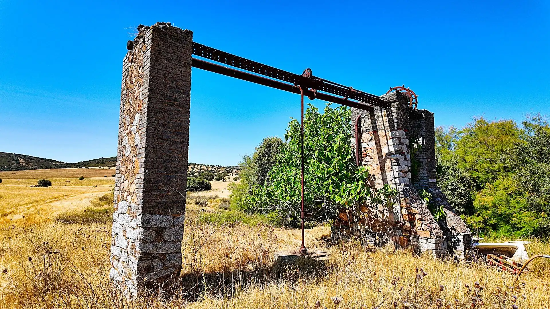 Vista exterior de Terreno en venta en Peñarroya-Pueblonuevo