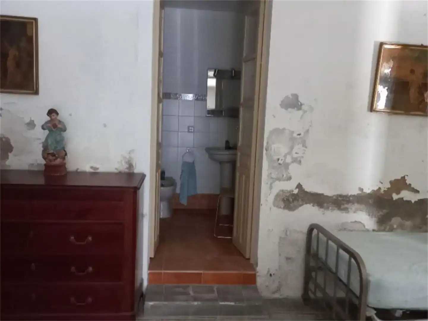 Bany de Casa adosada en venda en El Pedroso, Sevilla