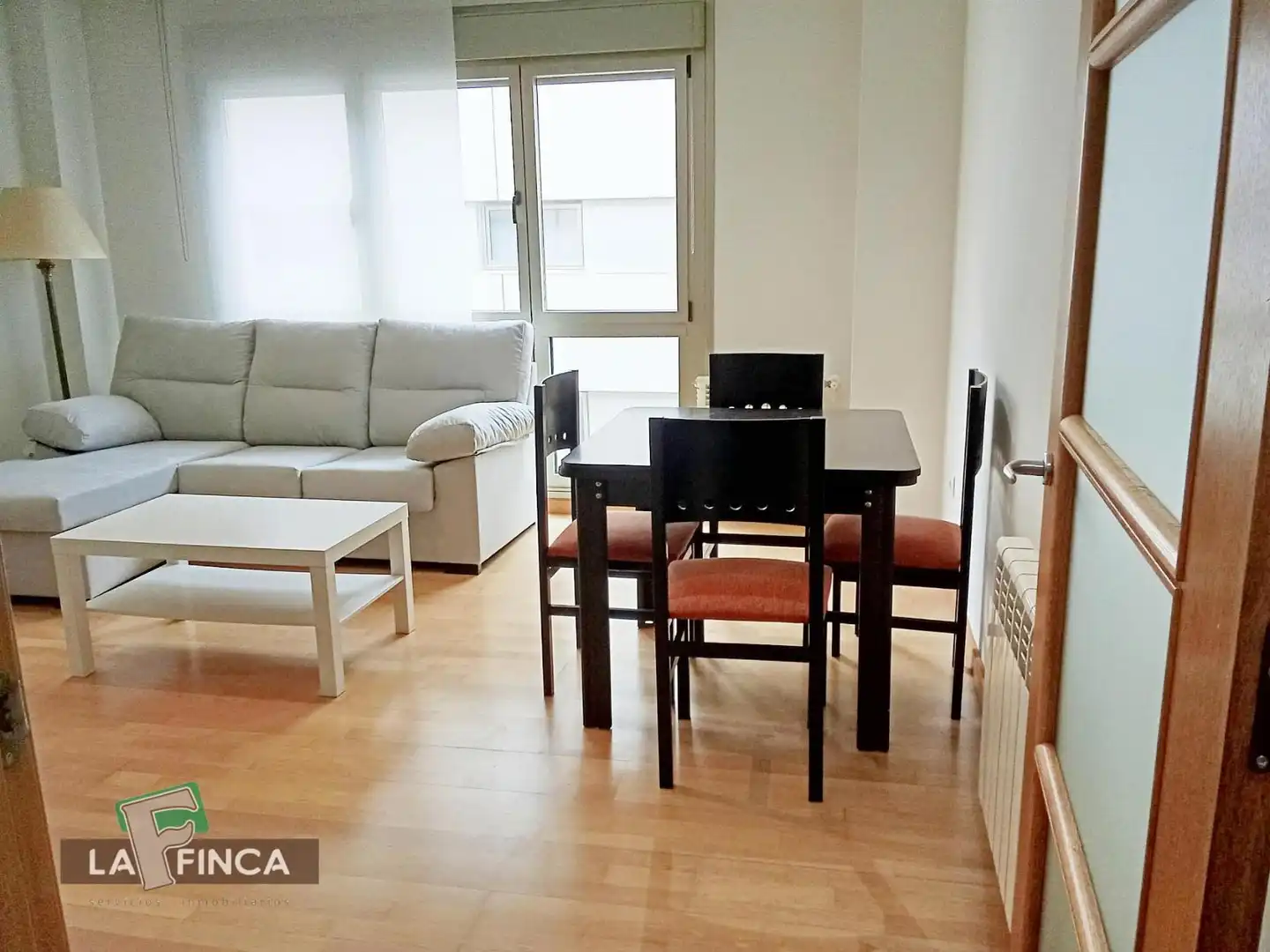 Wohnung zur Miete in VISEU, Ciudad Naranco - Prados de La Fuente