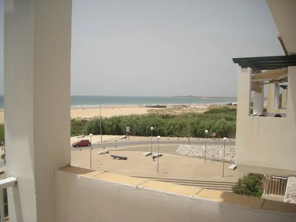 Habitación de Apartamento de alquiler en Conil de la Frontera con Aire acondicionado, Terraza y Amueblado