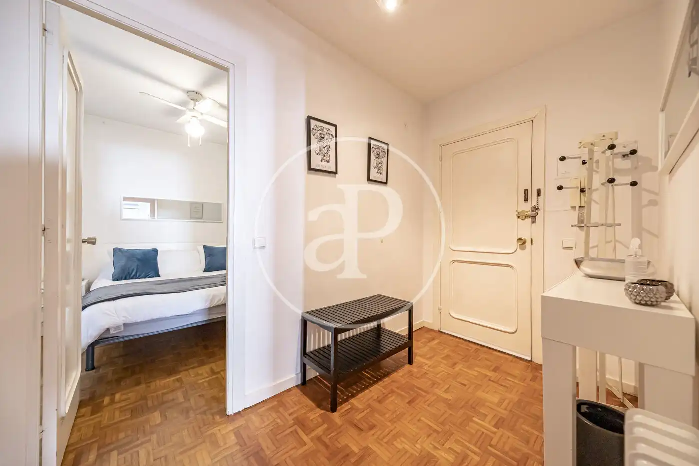 Bedroom of Flat for rent in Madrid  with Air Conditioner, Heating and Private garden