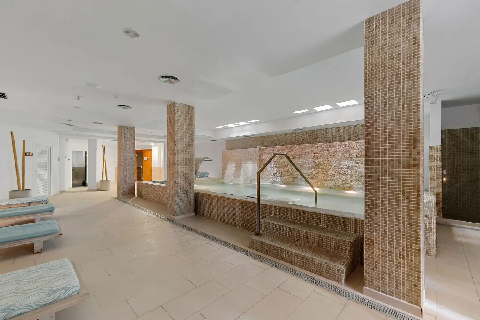 Attique avec piscine à vendre à Nueva Andalucía, imagen 36