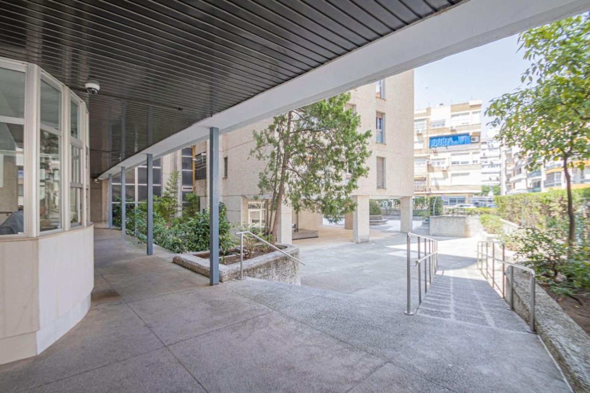 Exterior view of Flat for sale in  Sevilla Capital  with Air Conditioner, Heating and Storage room