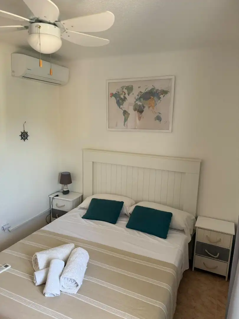 Dormitori de Apartament de lloguer en Cartagena amb Aire condicionat, Calefacció i Terrassa
