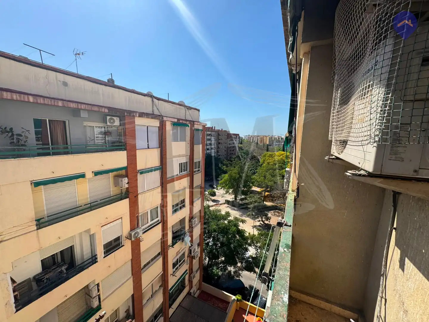Vista exterior de Pis en venda en Valencia amb Aire condicionat, Terrassa i Alarma