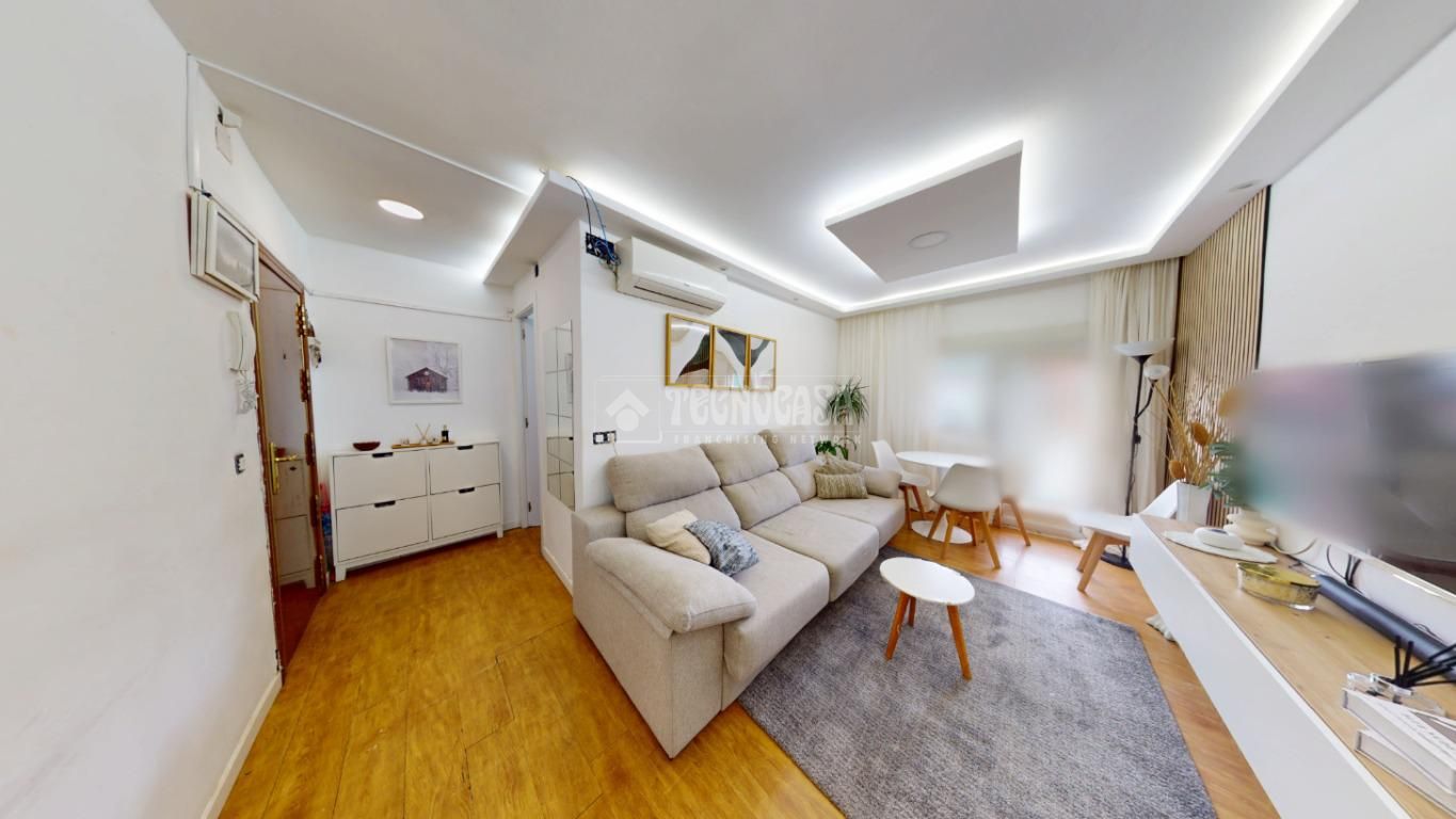 Living room of Flat for sale in Leganés  with Air Conditioner and Terrace