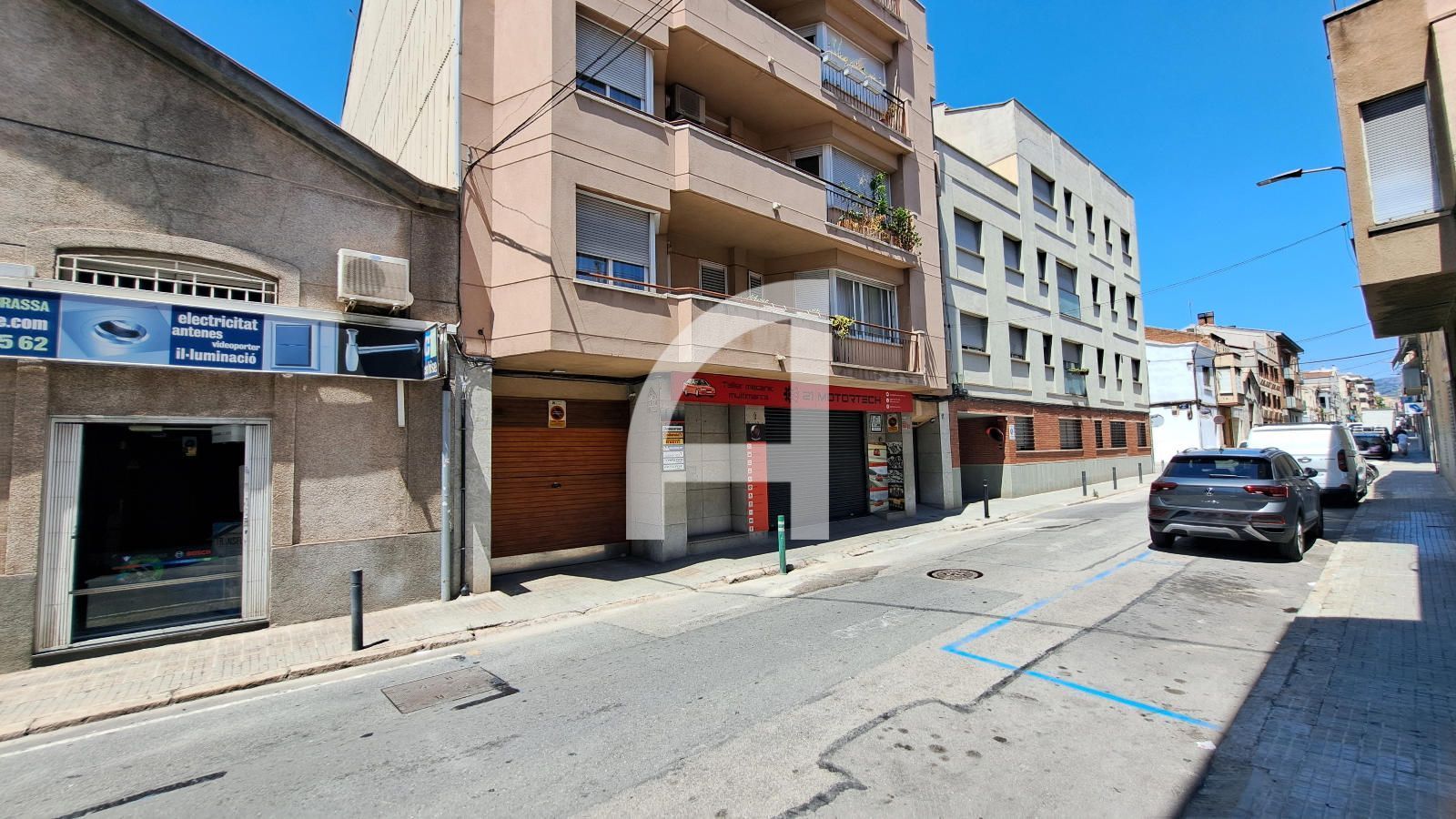 Vista exterior de Garatge en venda en Terrassa
