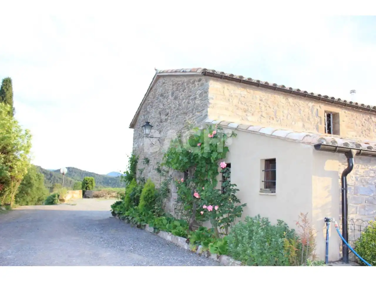 Außenansicht von Country house zur Miete in Olost, Barcelona