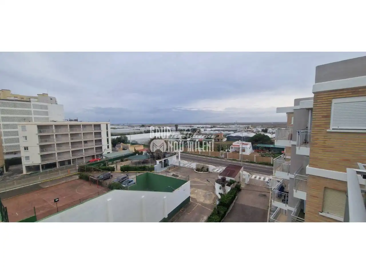 Vista exterior de Piso de alquiler en Valencia con Terraza, Amueblado y Balcón