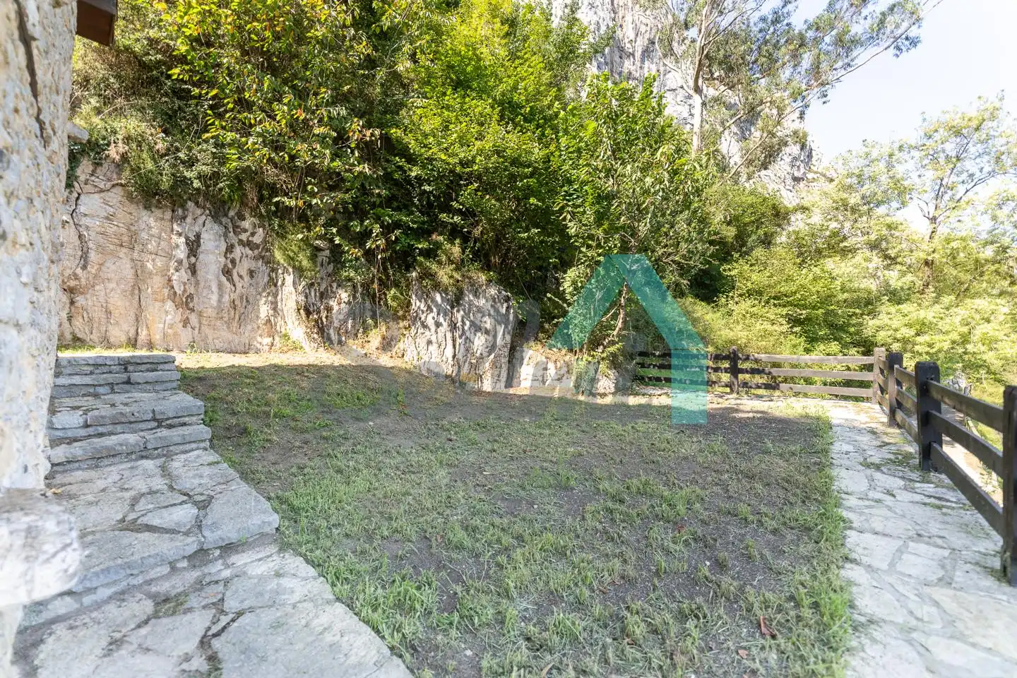 Casa o chalet en venta en Morcín con Jardín privado, Terraza y Balcón