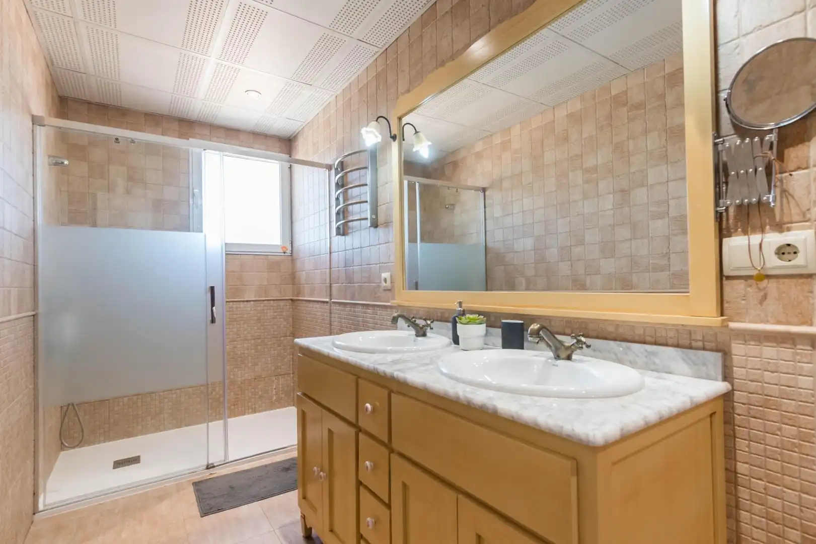 Bathroom of Houses for sale in Murcia  with Air Conditioner, Heating and Parquet flooring