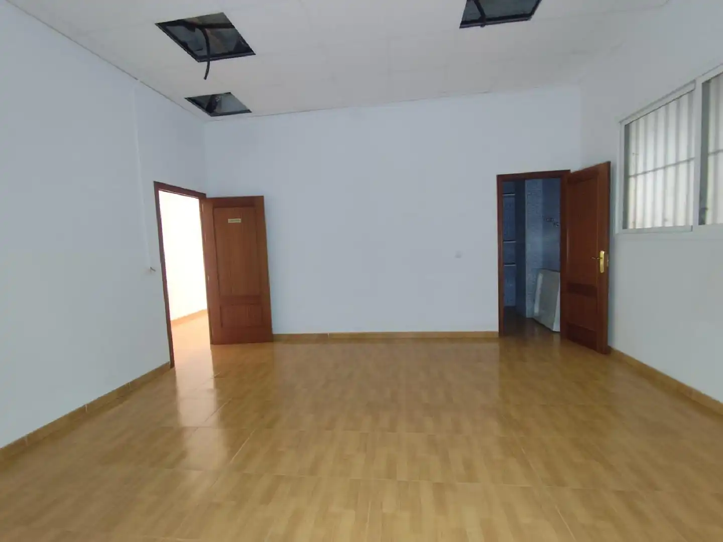 Commercial properties for sale in Bollullos Par del Condado