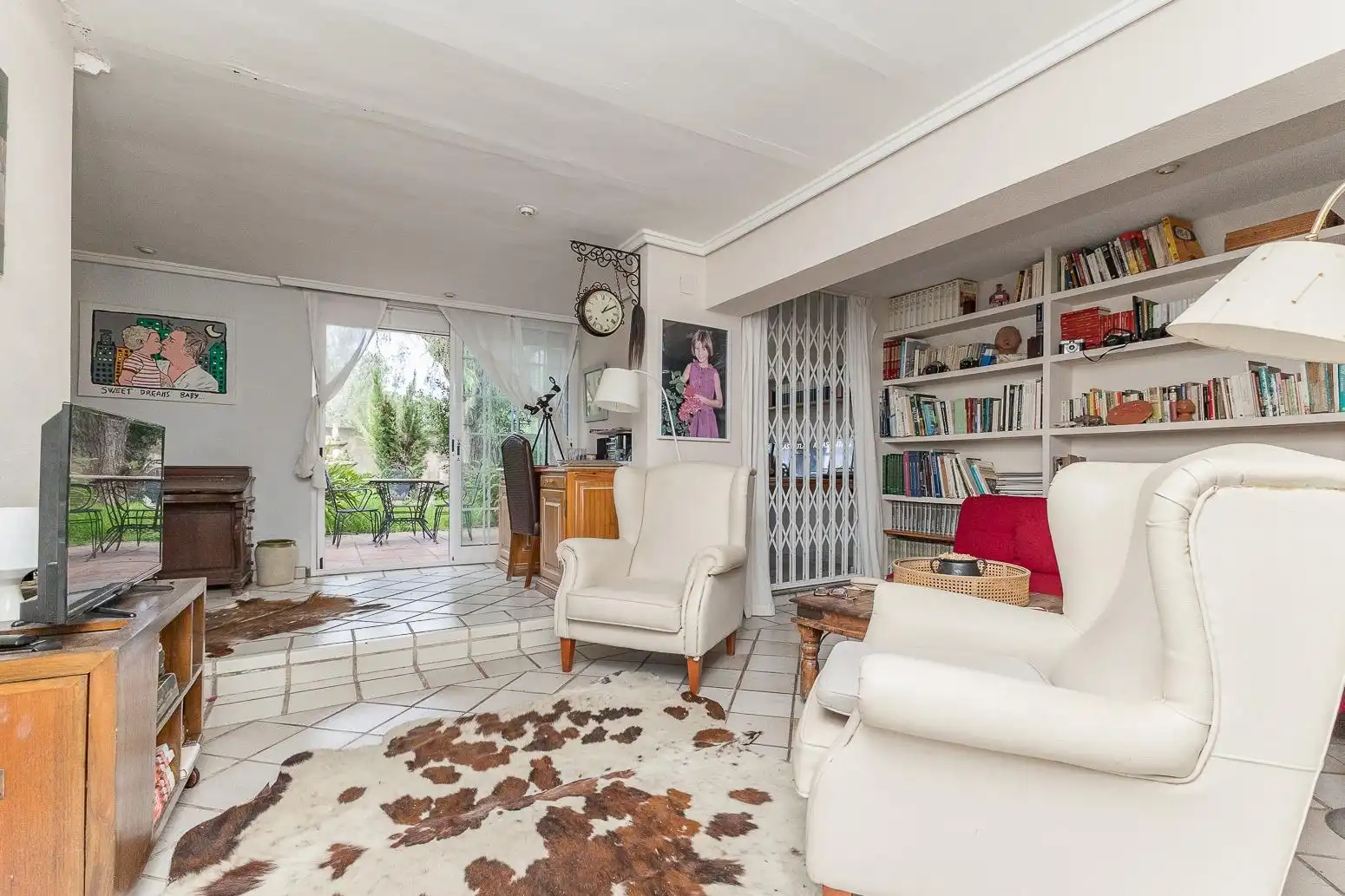 Sala d'estar de Casa o xalet en venda en Bétera amb Calefacció, Jardí privat i Piscina