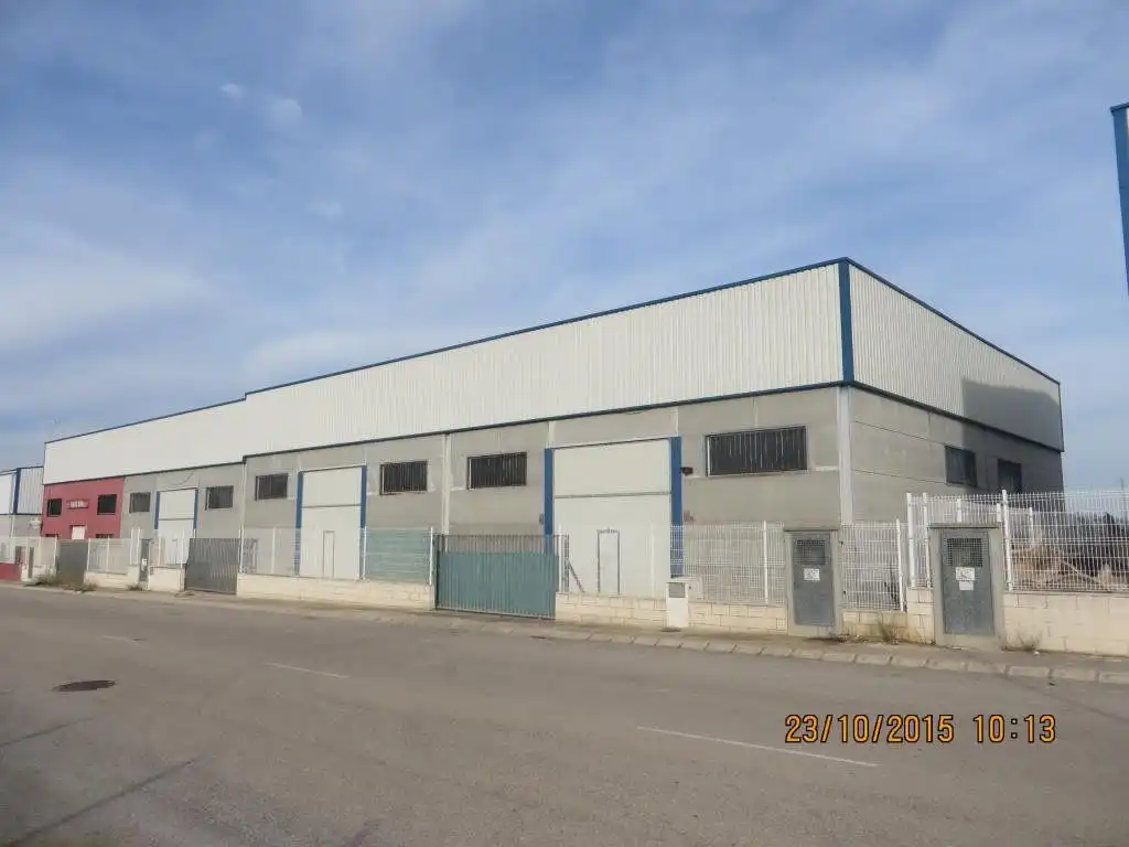 Vista exterior de Nave industrial en venta en Senyera