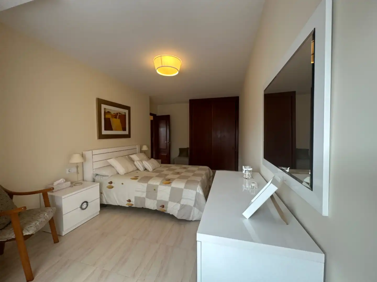 Habitación de Apartamento de alquiler en Ribeira con Amueblado