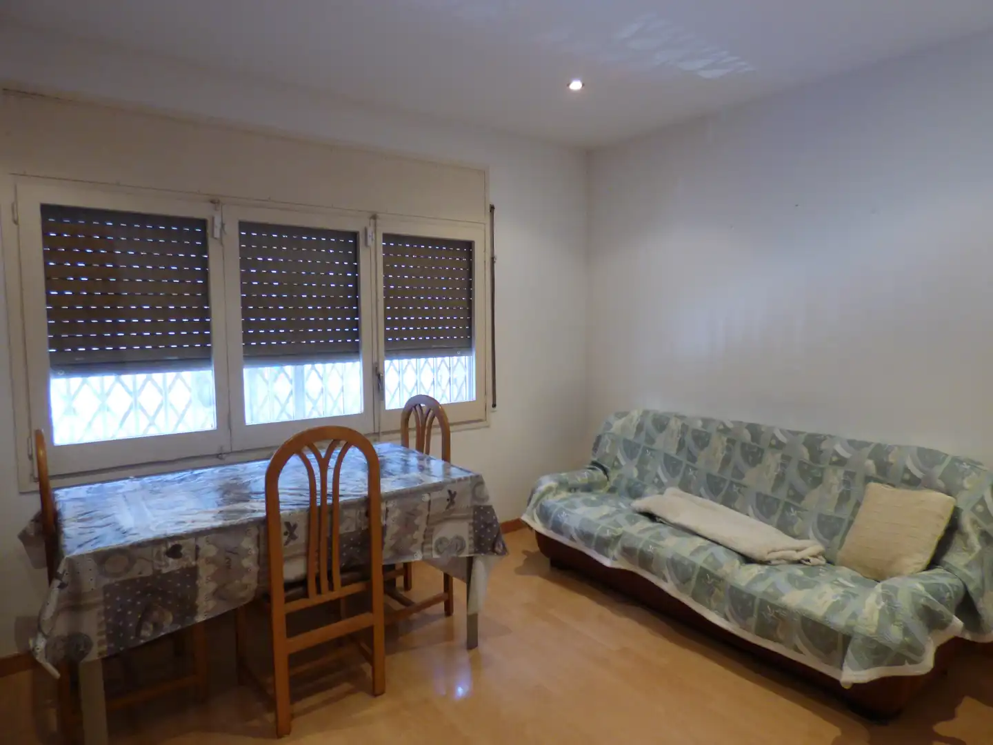 Sala d'estar de Pis en venda en Cerdanyola del Vallès amb Calefacció i Forn