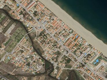 Terreny residencial en venda a Carrer Riu de La Sénia 51