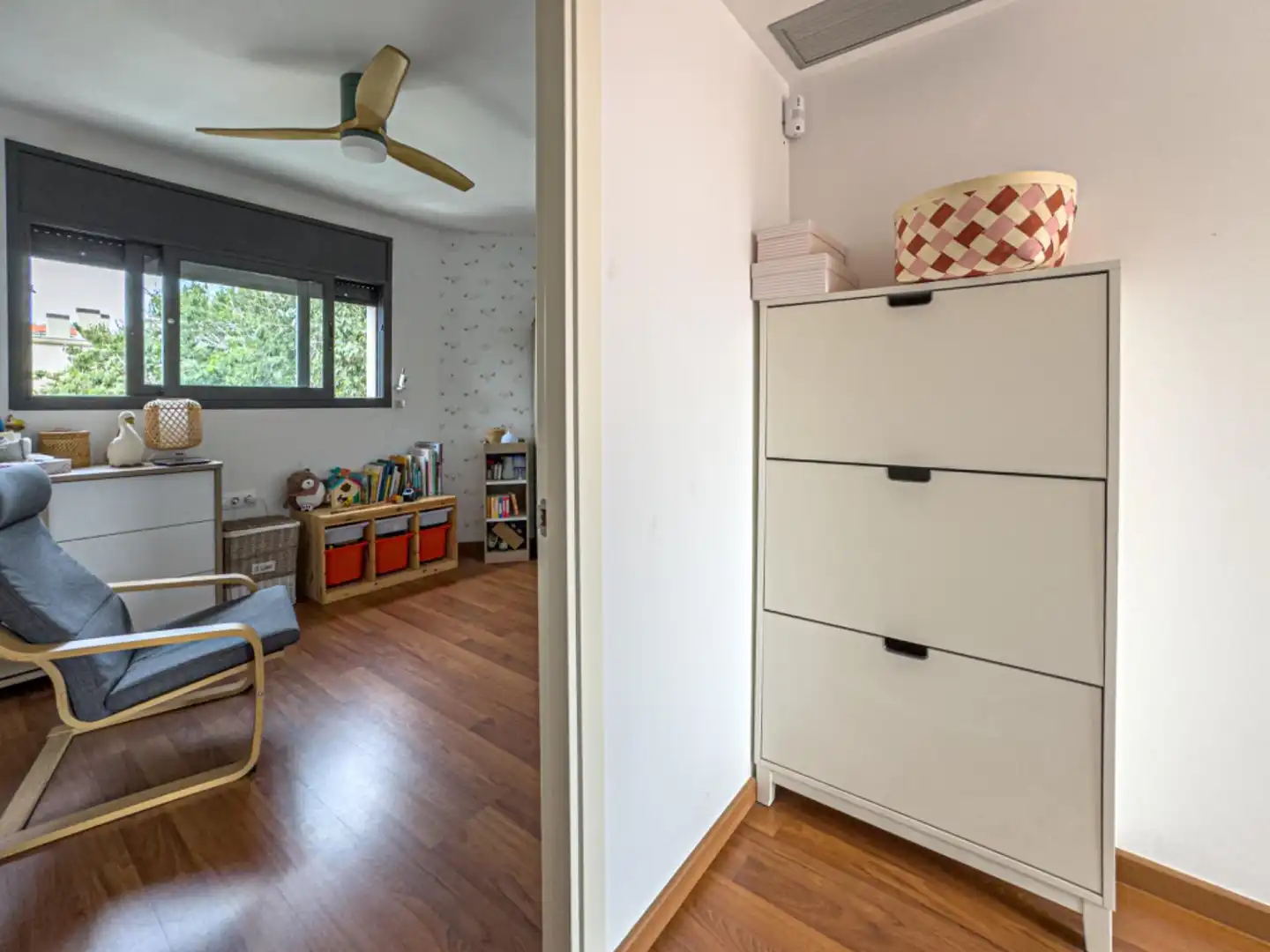 Habitación de Casa adosada en venta en Sant Pere de Ribes con Aire acondicionado, Calefacción y Parquet