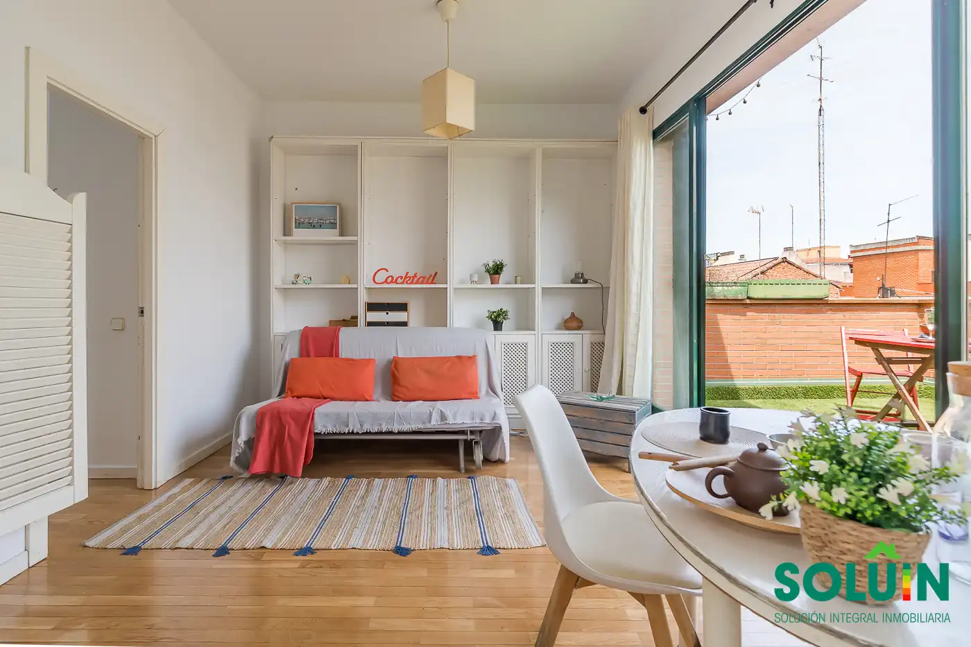 Wohnzimmer von Dachboden zur Miete in Madrid mit Klimaanlage, Heizung und Parkett