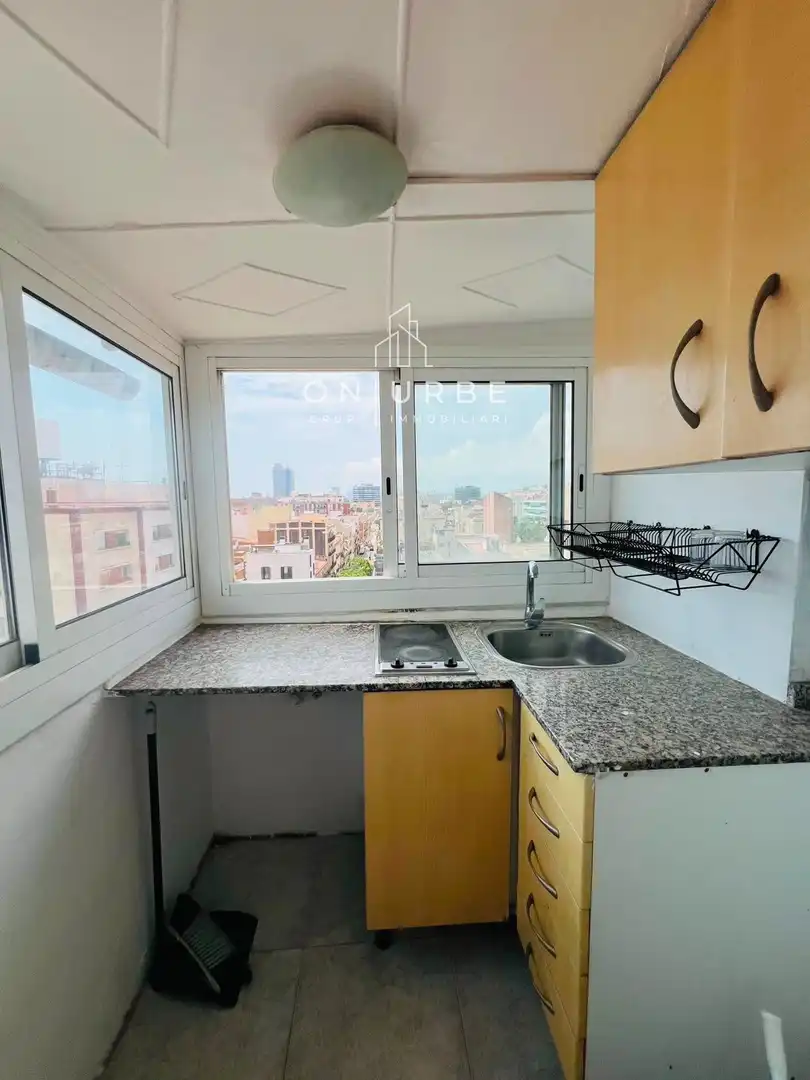 Cocina de Ático en venta en Barcelona con Calefacción