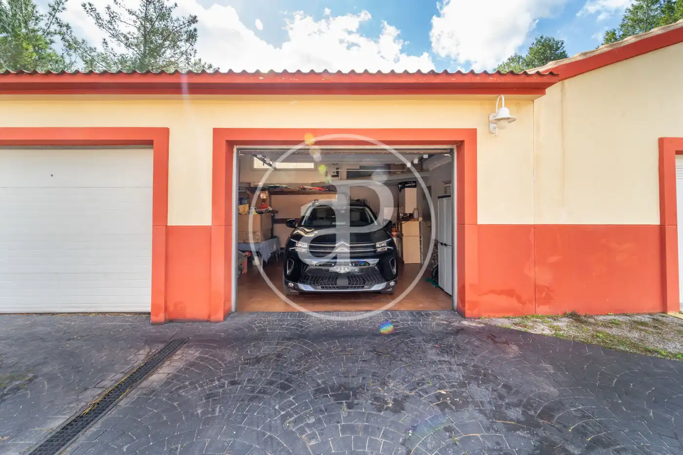 Parking of Houses for sale in Alcoy / Alcoi  with Air Conditioner, Heating and Private garden