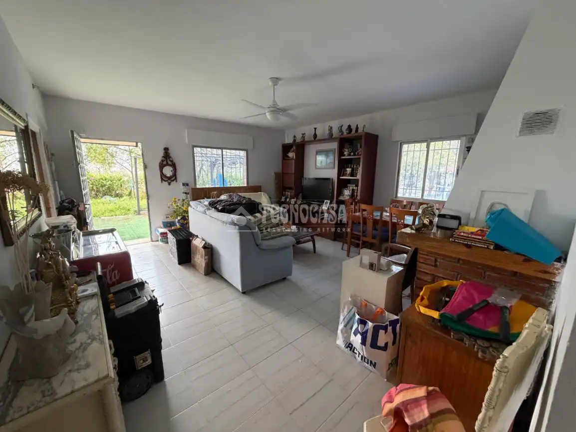 Sala de estar de Casa o chalet en venta en Paracuellos de Jarama