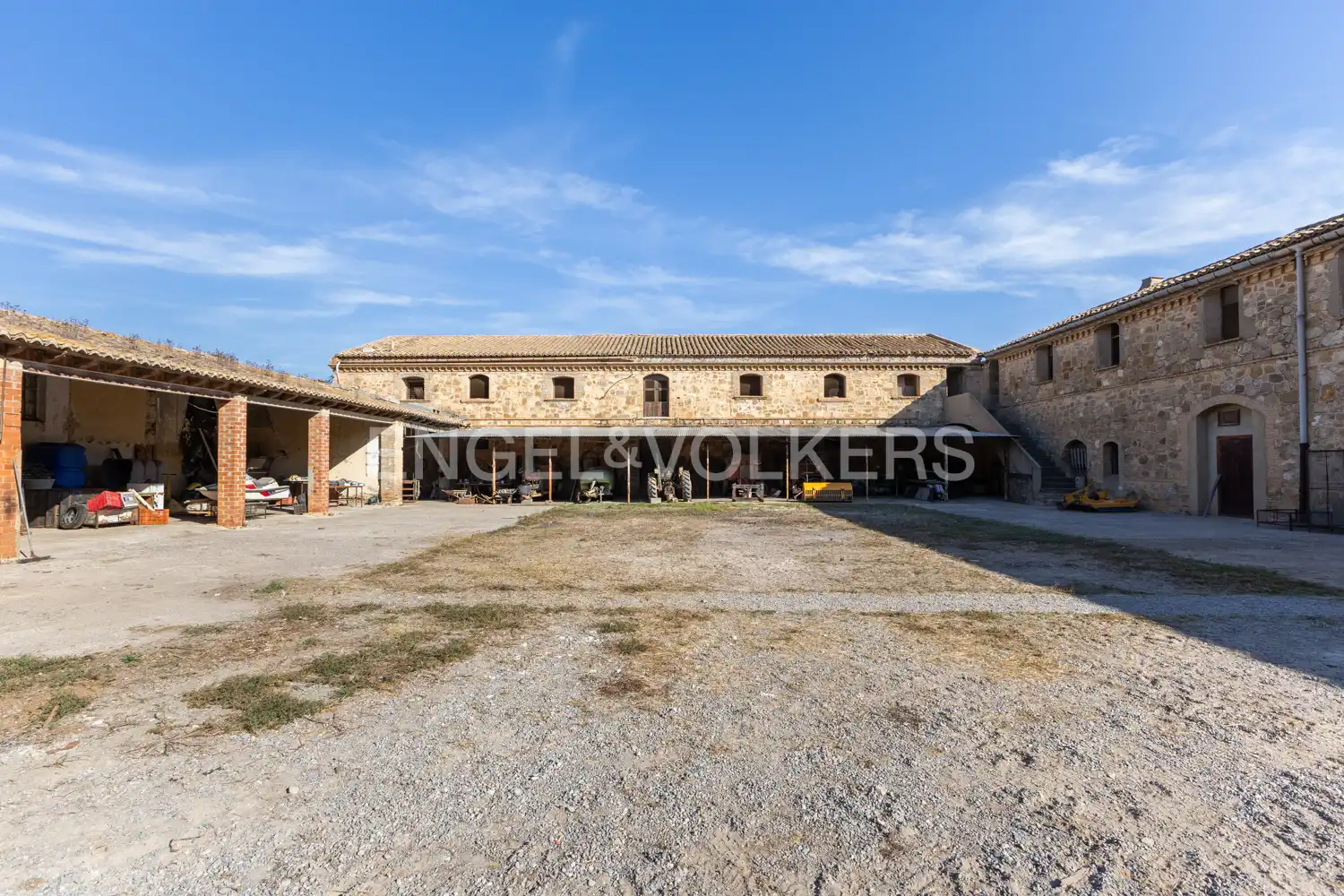 Vista exterior de Casa o chalet en venta en Llíria con Calefacción, Jardín privado y Parquet