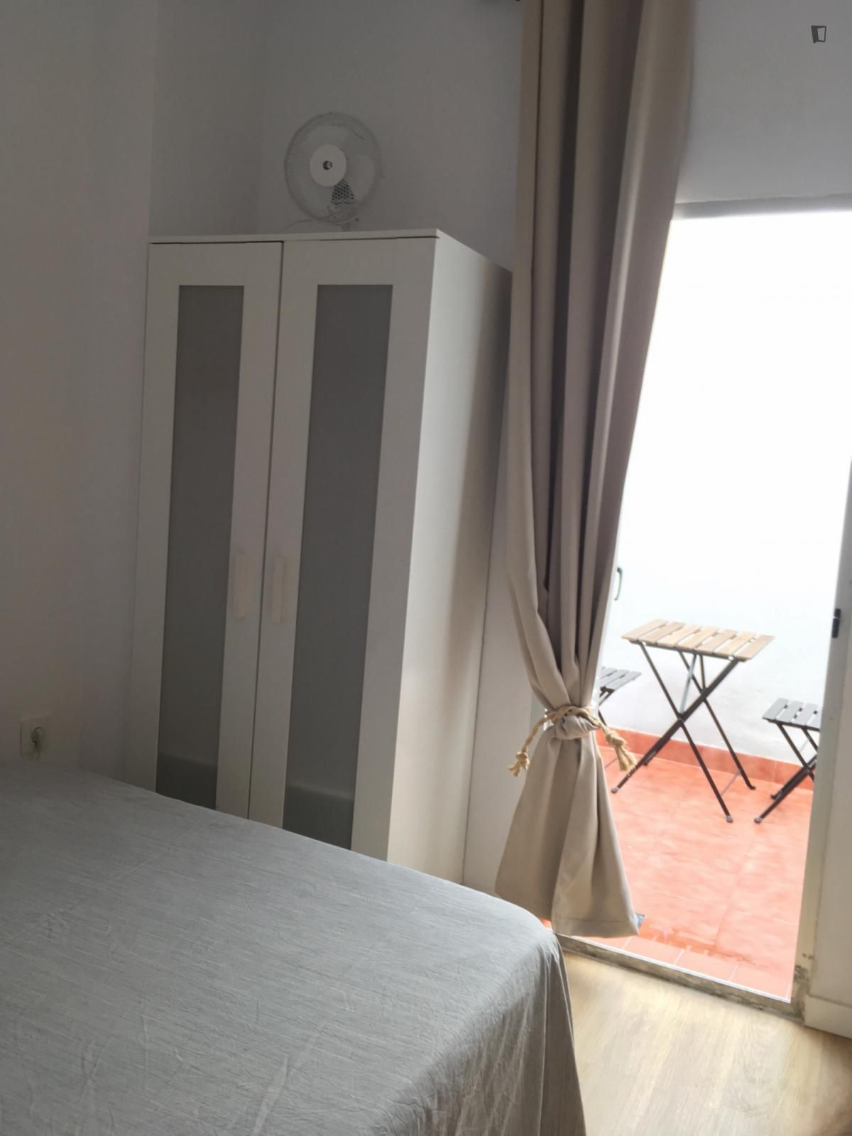 Habitación de Casa o chalet para compartir en  Sevilla Capital con Aire acondicionado, Amueblado y Horno