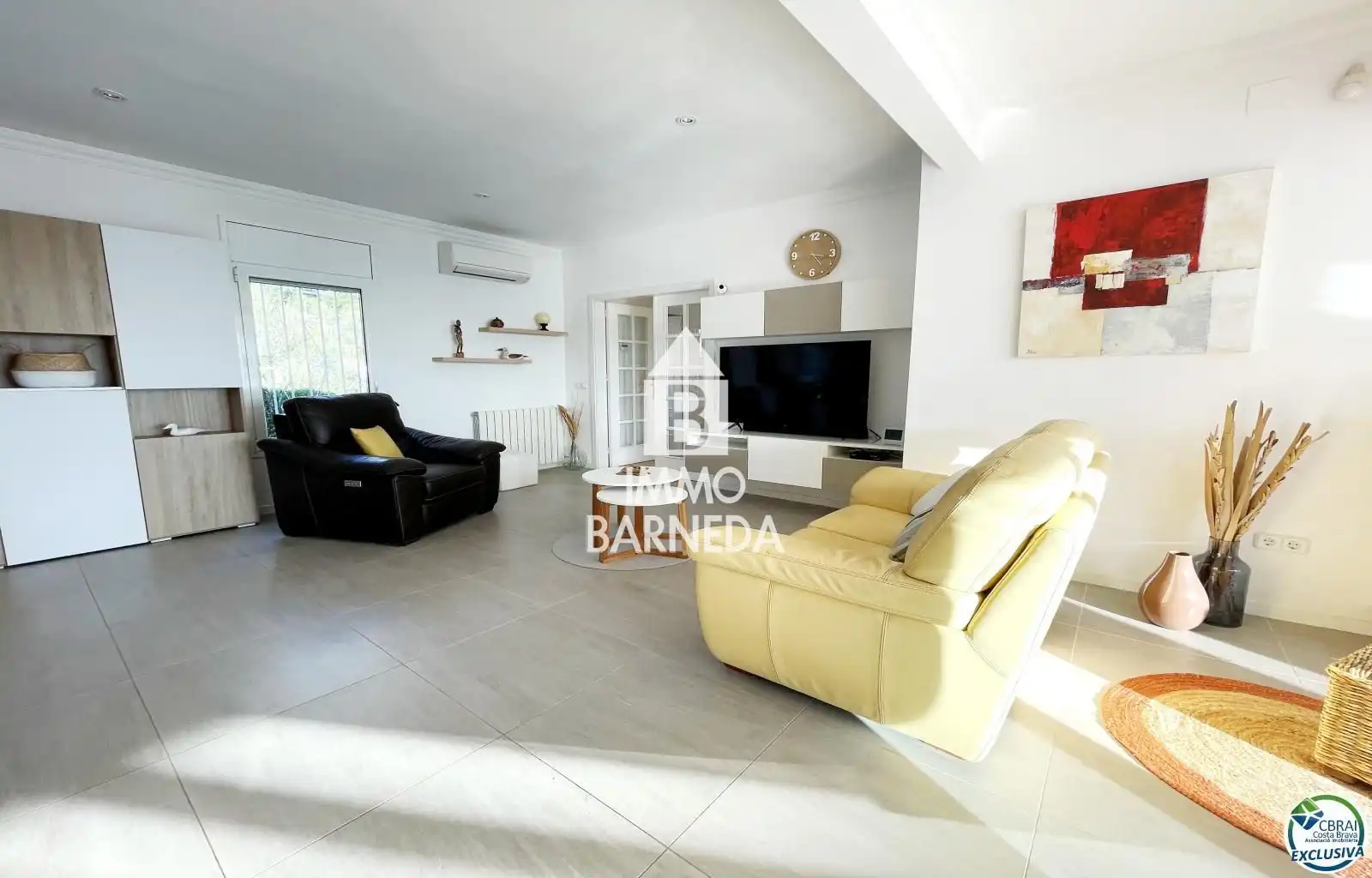 Sala d'estar de Casa o xalet en venda en Roses amb Aire condicionat, Calefacció i Jardí privat