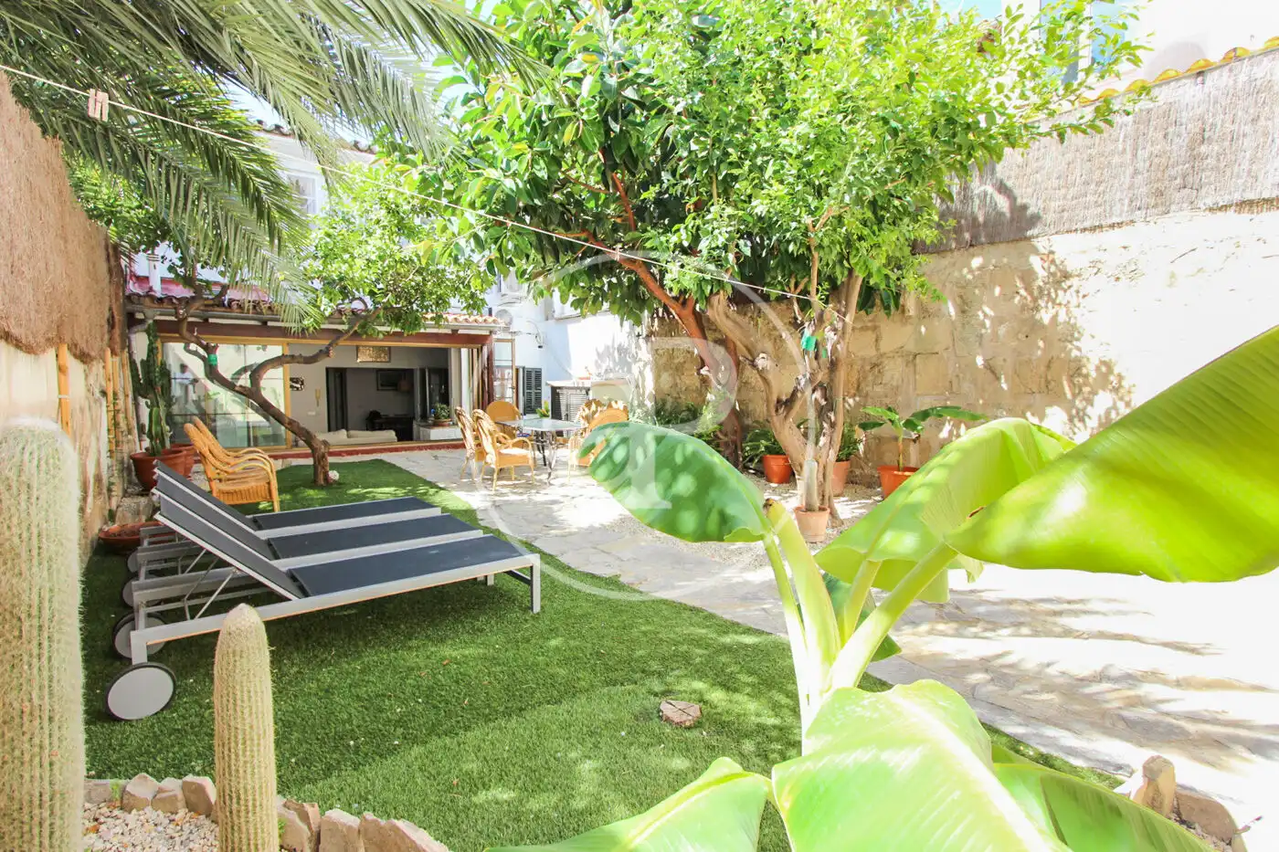 Terrasse von Wohnung zum Verkauf in  Palma de Mallorca mit Klimaanlage, Heizung und Privatgarten