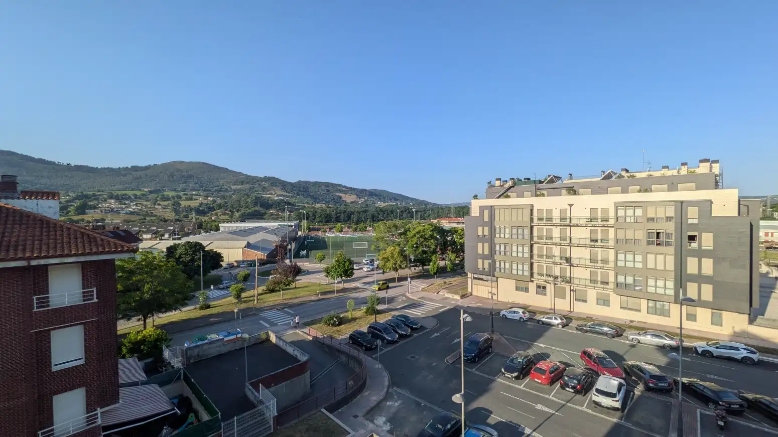 Vista exterior de Pis en venda en El Astillero   amb Calefacció, Terrassa i Moblat
