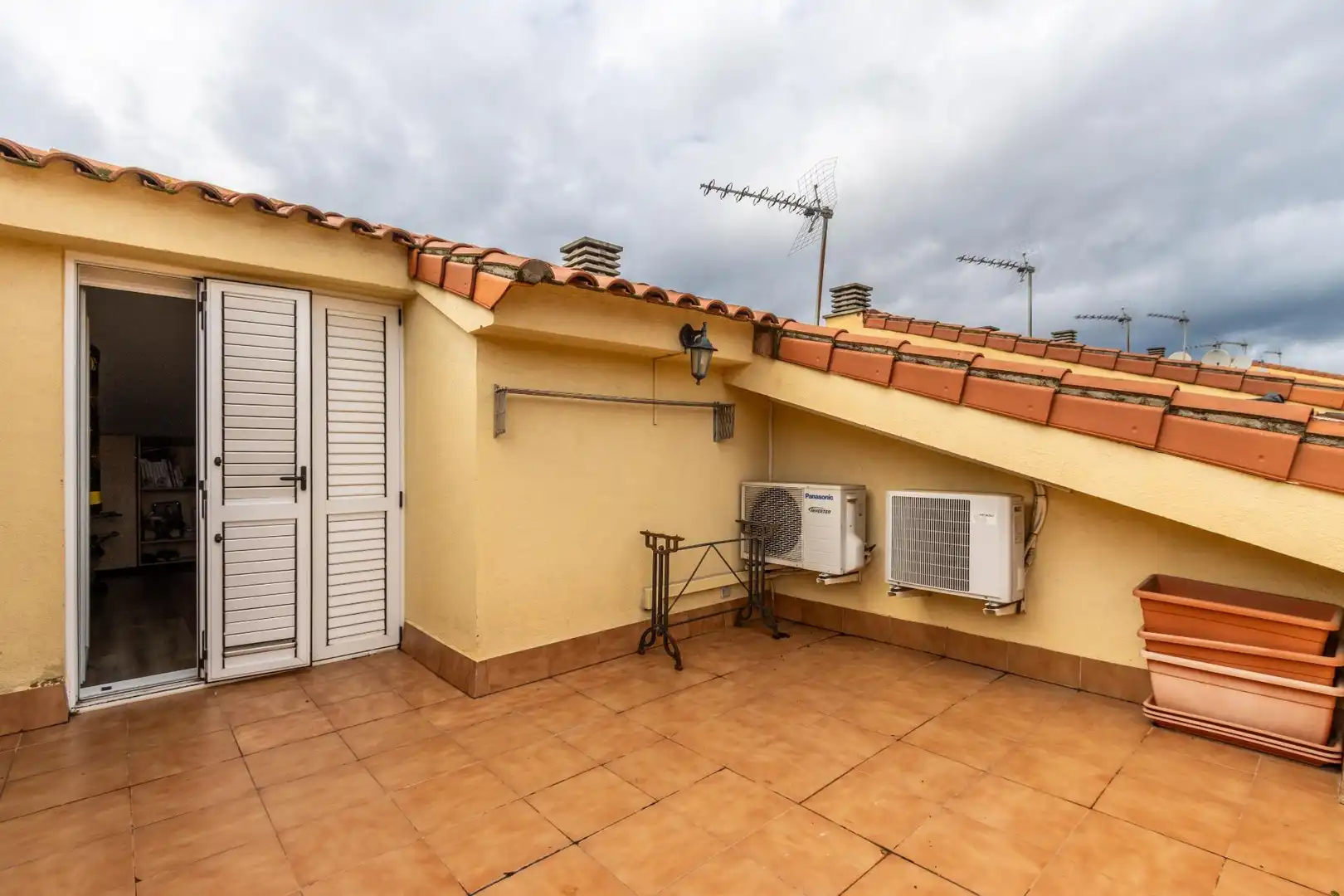 Terraza de Casa o chalet en venta en Castellar del Vallès con Aire acondicionado, Calefacción y Jardín privado