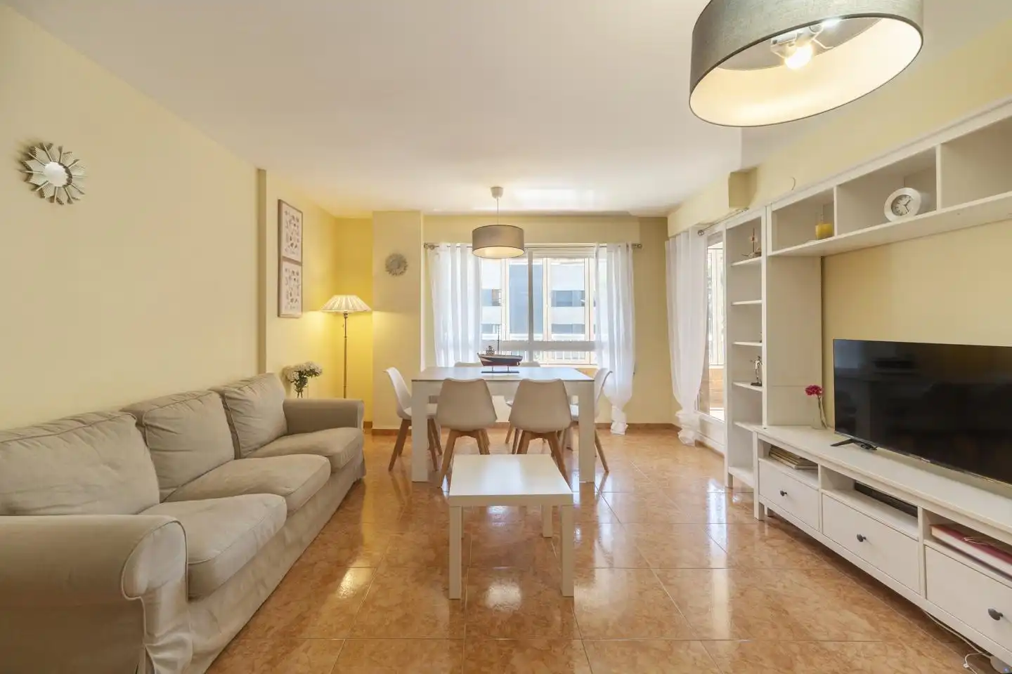 Apartment with pool to rent in calle Conde Bau, imagen 2