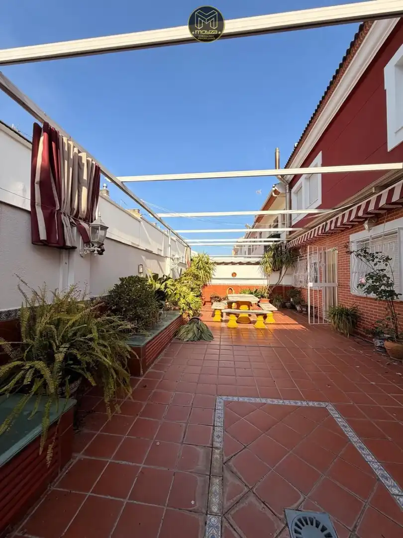 Casa amb terrassa en venda a Renfe - Bulevar 1ª y 2ª Fase, imagen 22