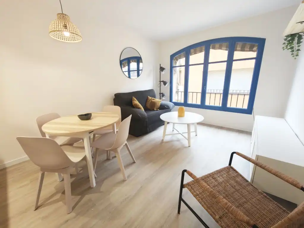 Wohnzimmer von Wohnungen zur Miete in Palamós